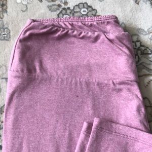 Purple/pink leggings